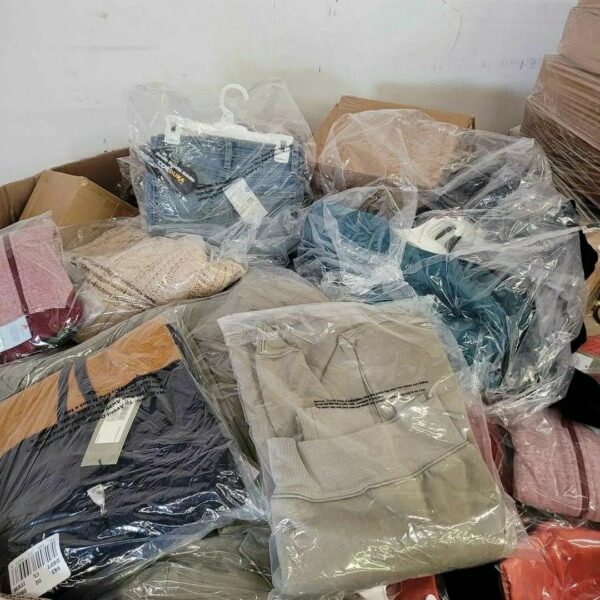 Clothing Pallets for sale - Amazon Pallets for sale !