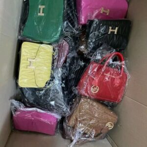 Handbags for sale - Amazon Pallets for sale !