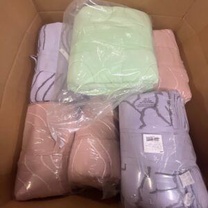 Assorted Comforters: 92% Off Original Retail (G59750)