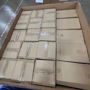 Large Vases: 85% Off Original Retail (G49931)