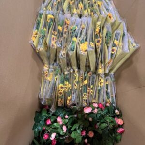 Sunflower Garlands: 92% Off Original Retail (G51234)